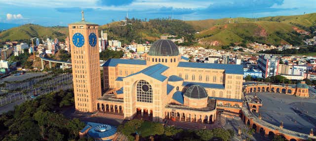 Excursão à Basílica de Nossa Senhora Aparecida e ao Santuário Canção Nova
