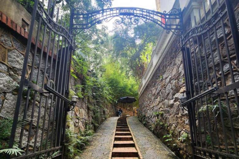 A entrada do Instituto Artium