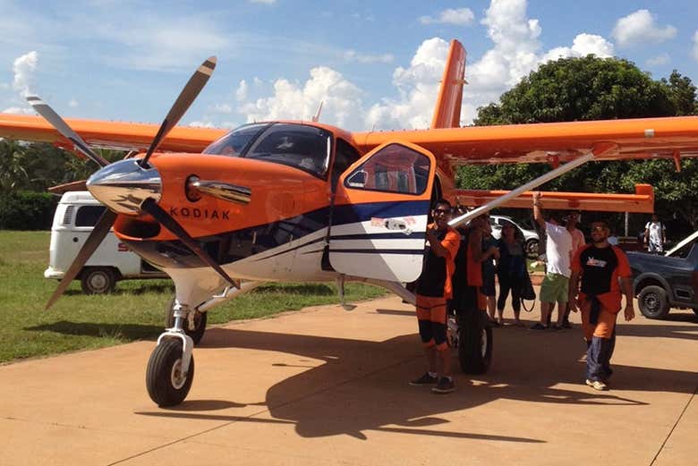 Subindo a bordo do monomotor