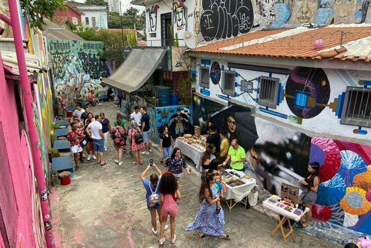 Bares locales en el Beco do Batman