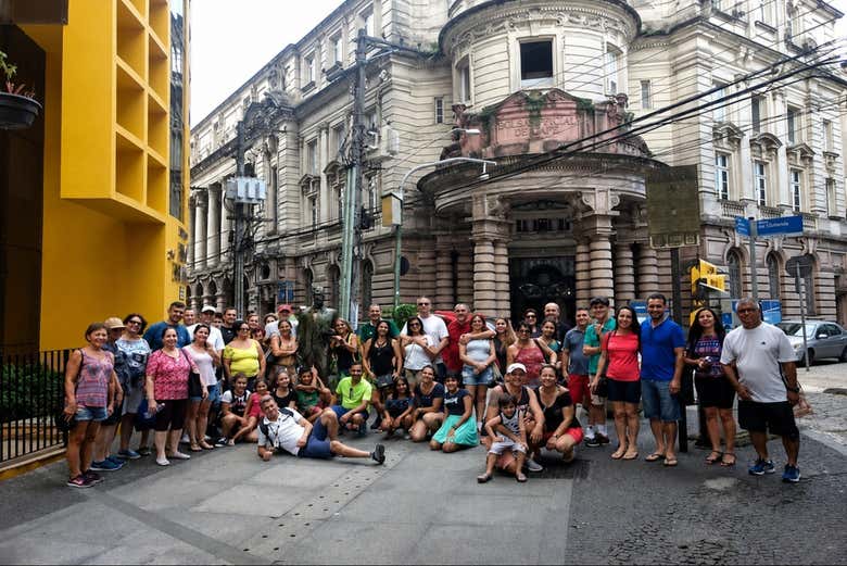 Recorreremos el histórico centro colonial de Santos
