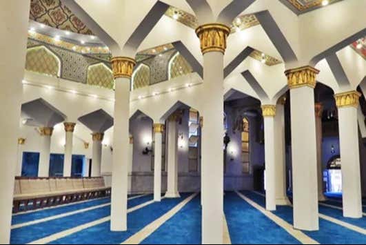 Admire the mosque's architecture