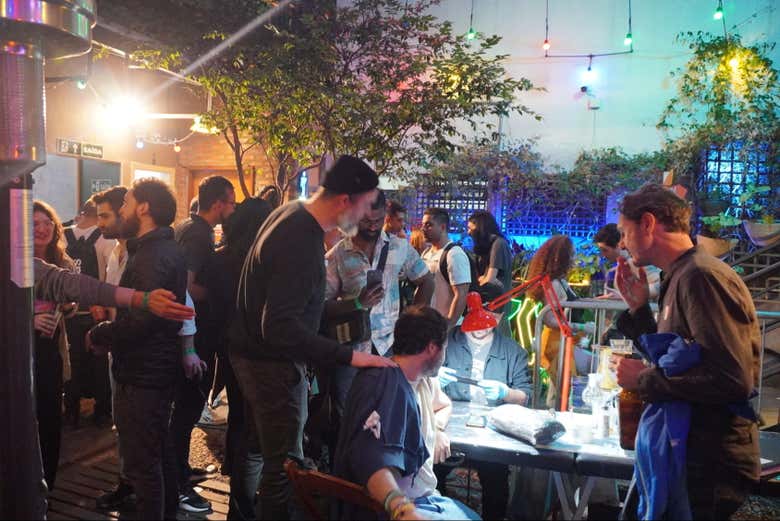 Have fun on this party tour in Pinheiros!