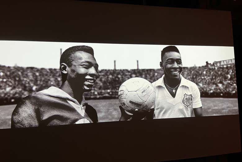 Homenaje a los grandes astros de la historia como Pelé