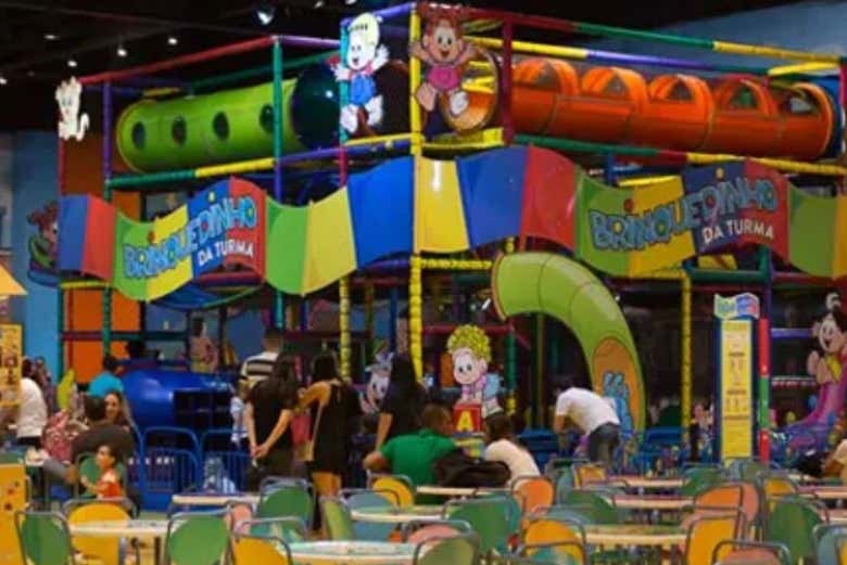 Você vai se divertir nos escorregadores!