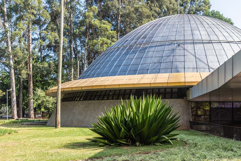 Fachada del planetario