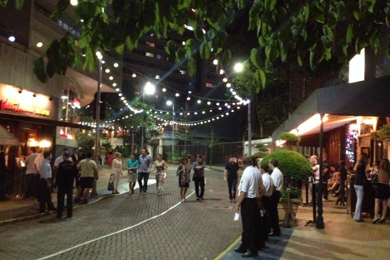 Noite na rua Avanhandava 