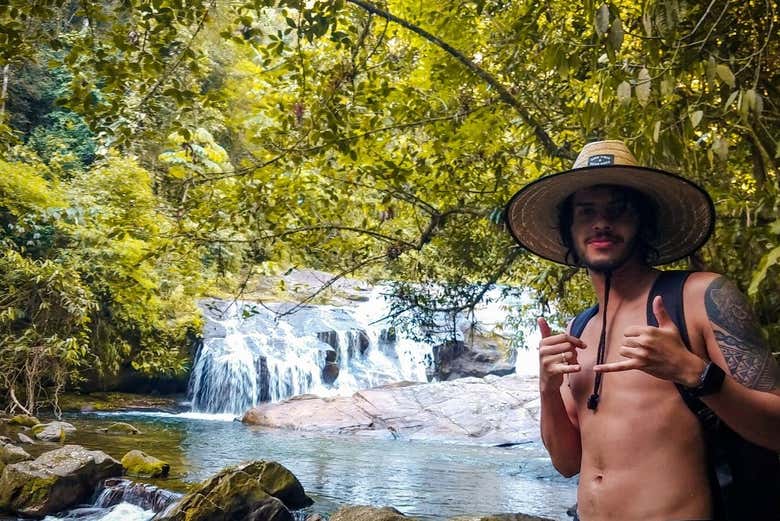Parada para a foto em uma das cachoeiras