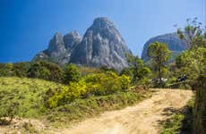 Ruta privada de trekking de 3 días por el Parque Estatal Três Picos