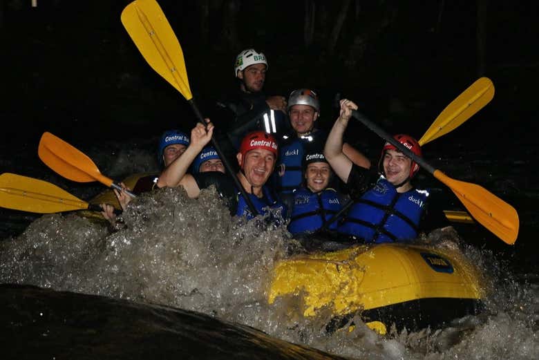 Rafting nocturno en Três Coroas