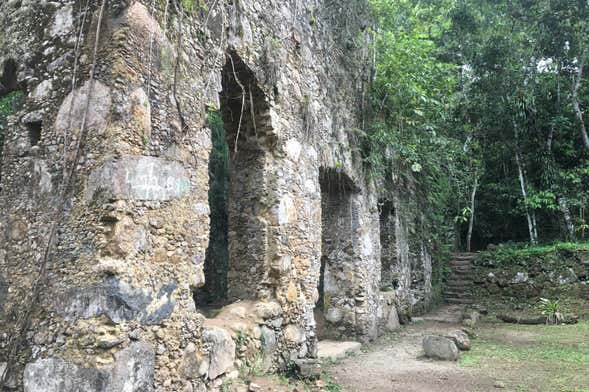 Senderismo por las ruinas de Lagoinha