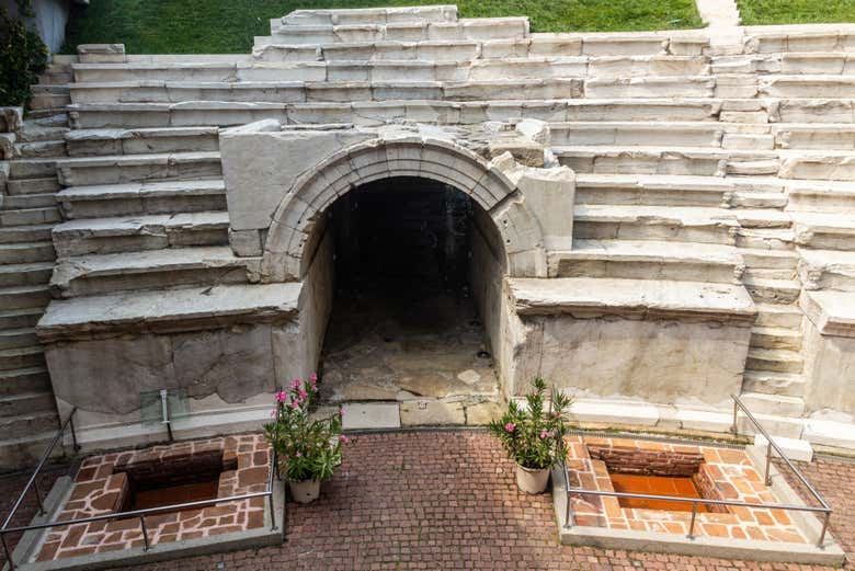 Descubriendo los vestigios del antiguo estadio romano