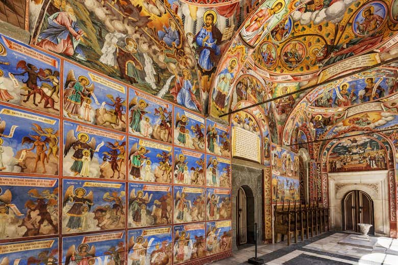Interior del monasterio