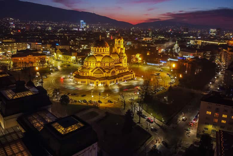 Moschea di Sofia illuminata al calar della sera