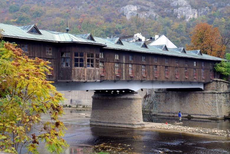 Puente de madera en Lovech