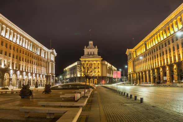 Tour nocturno privado por Sofía con cena