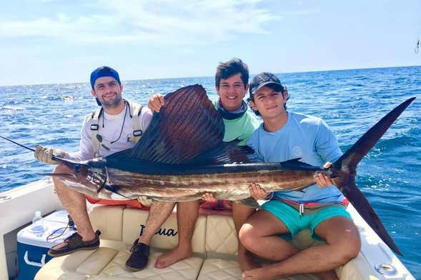 Pesca all'isola di Sal con barbecue
