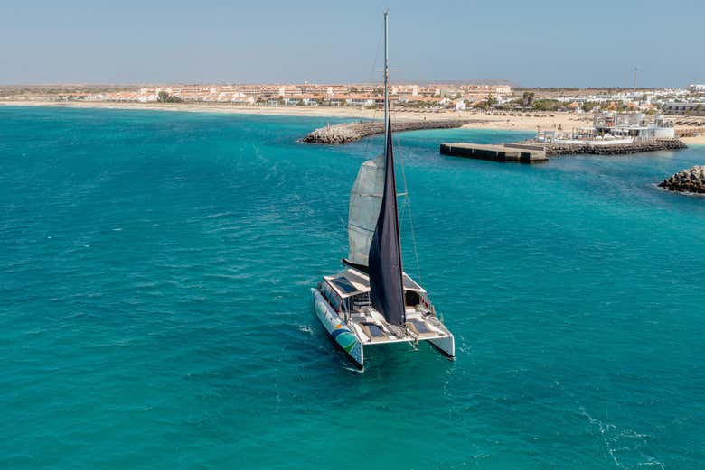 ¿Preparados para un inolvidable paseo en catamarán?