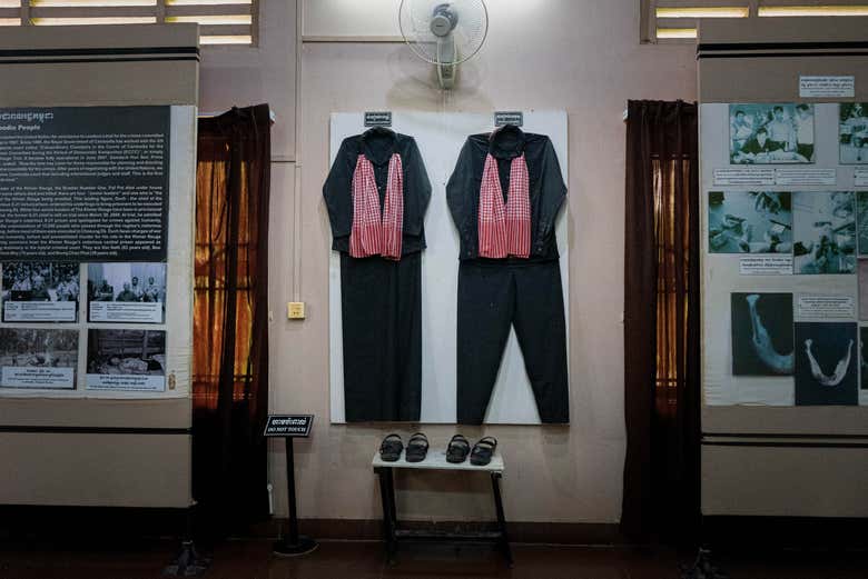 Vestimentas do Khmer Vermelho