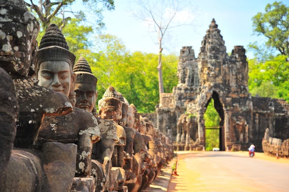Tour privado por Angkor con guía en español