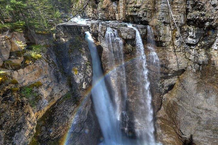 Bow Falls, una bella e potente cascata
