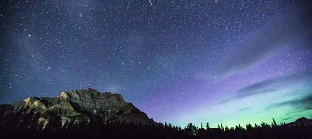 Observación de estrellas y auroras boreales en Banff
