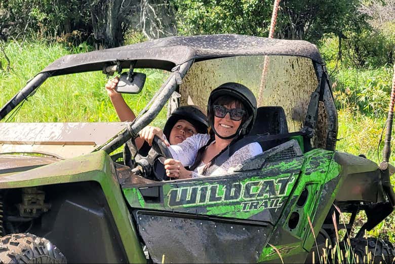 En el buggy por el bosque las Rocosas