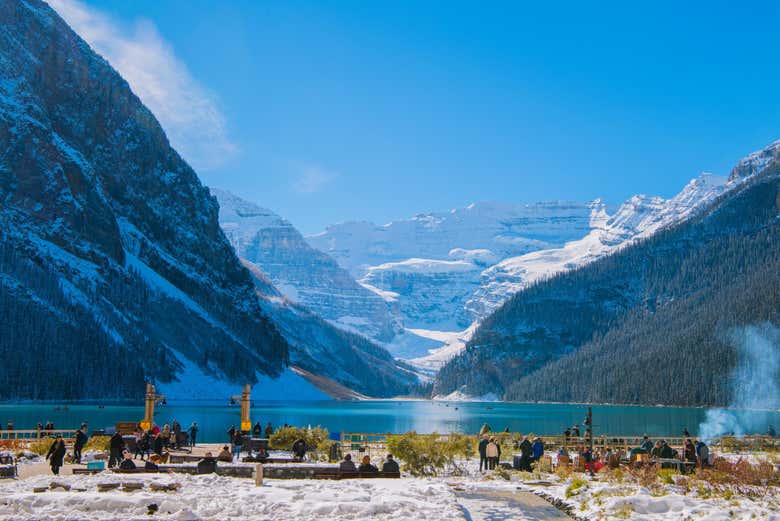Experience Lake Louise and its natural beauty