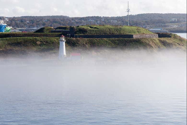 Nebbia su Georges Island