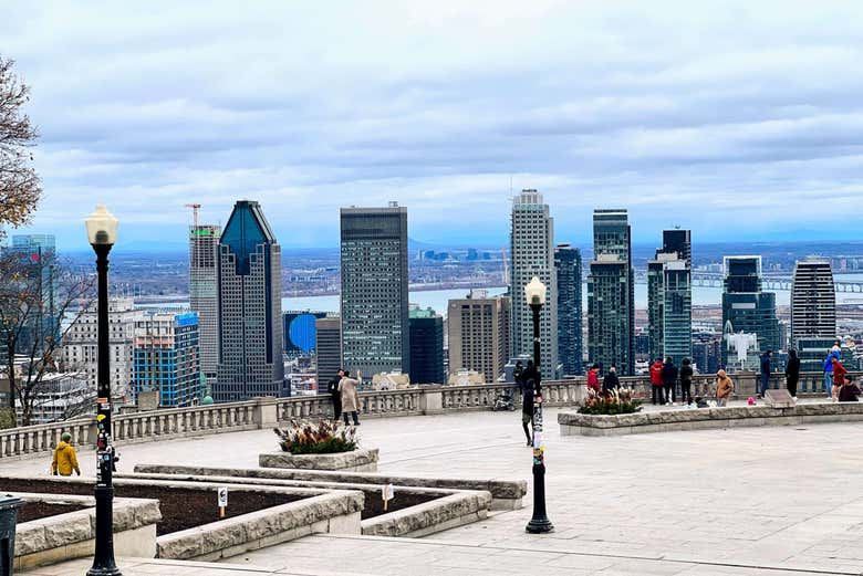 Vista panorâmica de Montreal do mirante do Monte Royal