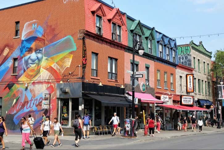Mural de Saint Laurent Boulevard, en Plateau Mont-Royal