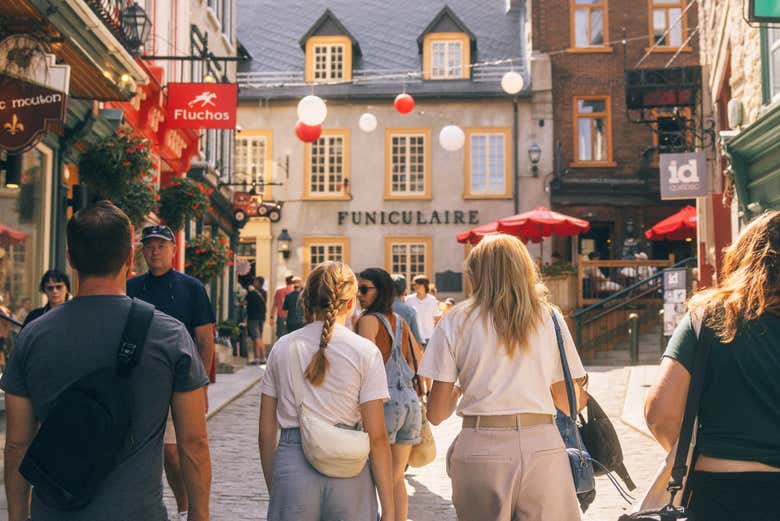 Subiremos a bordo del funicular de Quebec