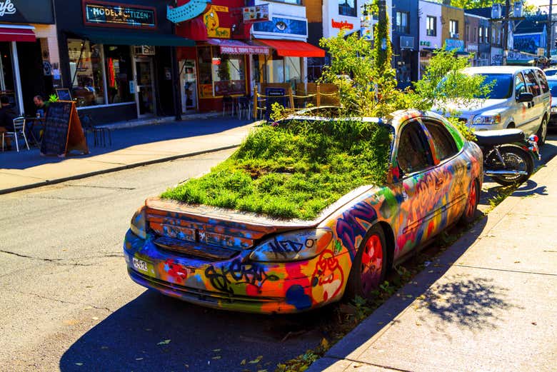 Une voiture insolite du marché de Kensington