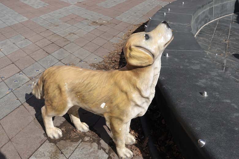 Gros plan sur la Dog Foutain du parc Berczy
