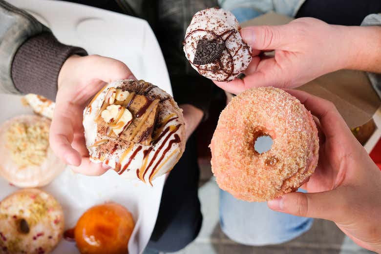 Algunos dónuts tienen sabores de galletas y otros postres