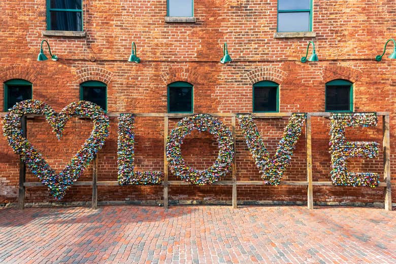 Distillery District Walking Tour photo