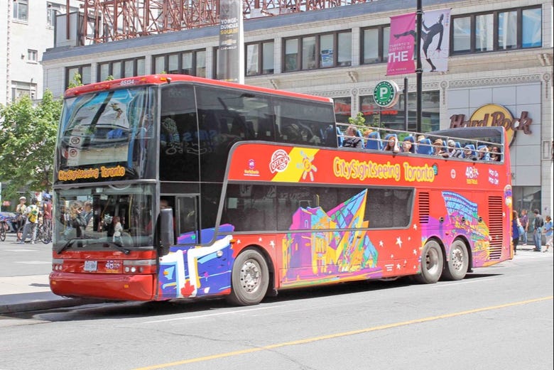 Conhecendo Toronto no ônibus turístico