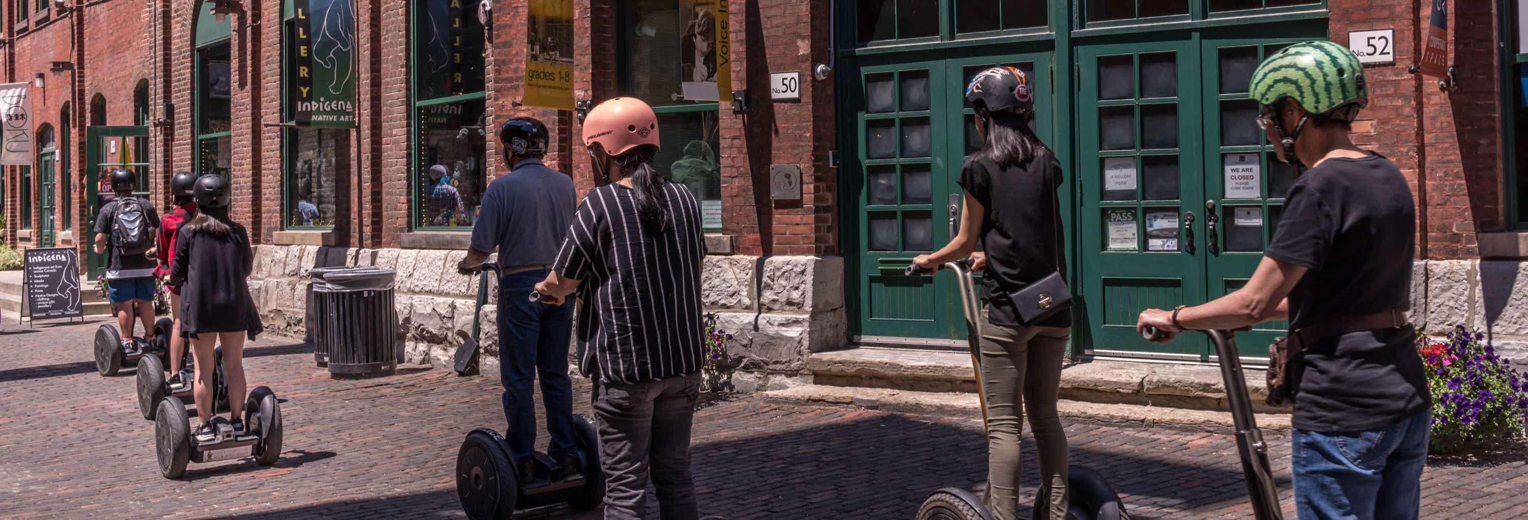 Guided tours and free tours in Toronto