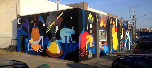 Tour de arte urbano por Victoria + Cata de cervezas