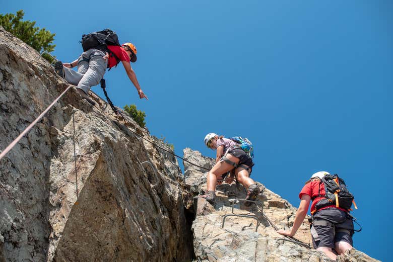 Os ayudaremos durante toda la vía ferrata