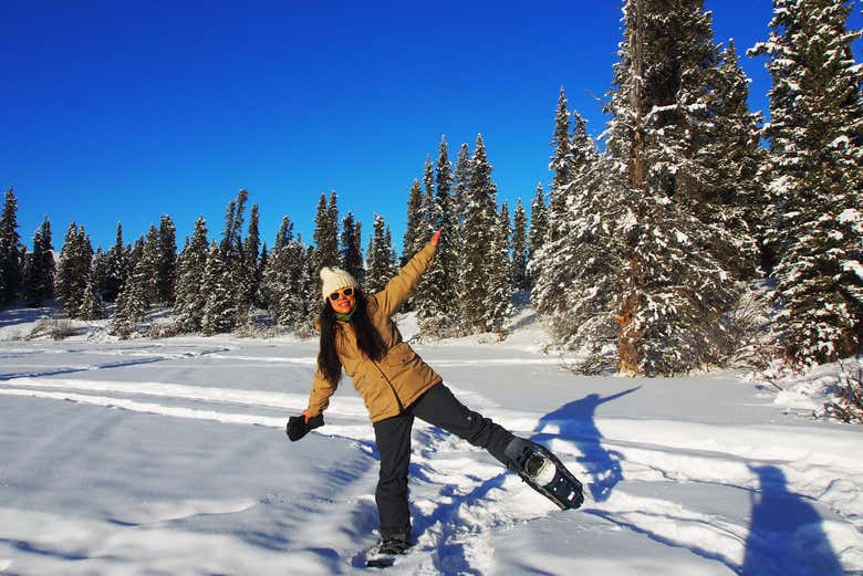 Aproveitando o passeio com raquetes de neve