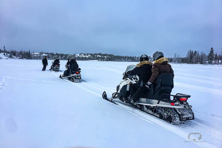 Motos de nieve en Yellowknife