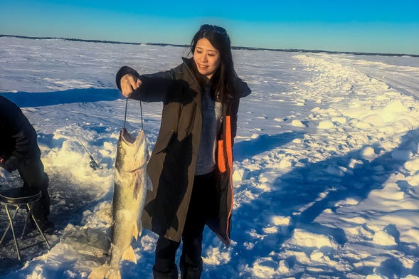 Great Slave Lake Ice Fishing Trip from Yellowknife 