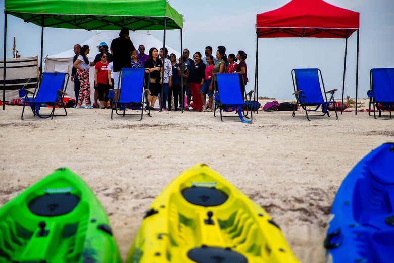 Purple Island Kayak Tour, Al Thakhira