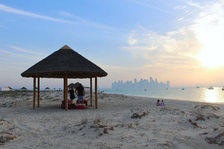 Disfrutando de la playa de Al Safliya