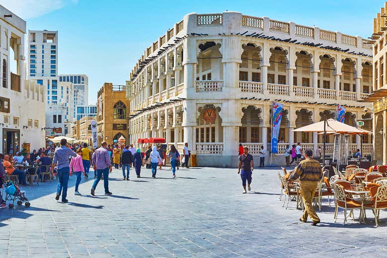 Paseando por el zoco Waqif