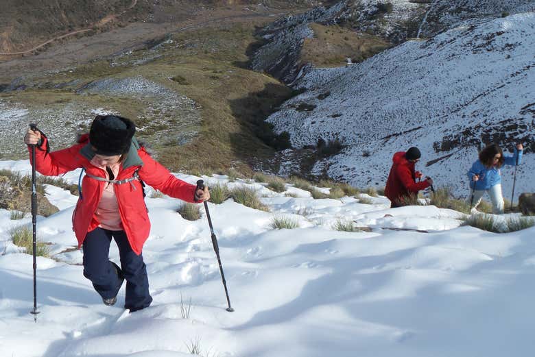 Hiking to the Mirador del Cubo