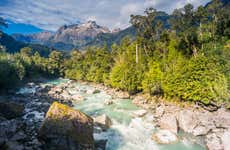 Trilha pelo Parque Nacional Hornopirén