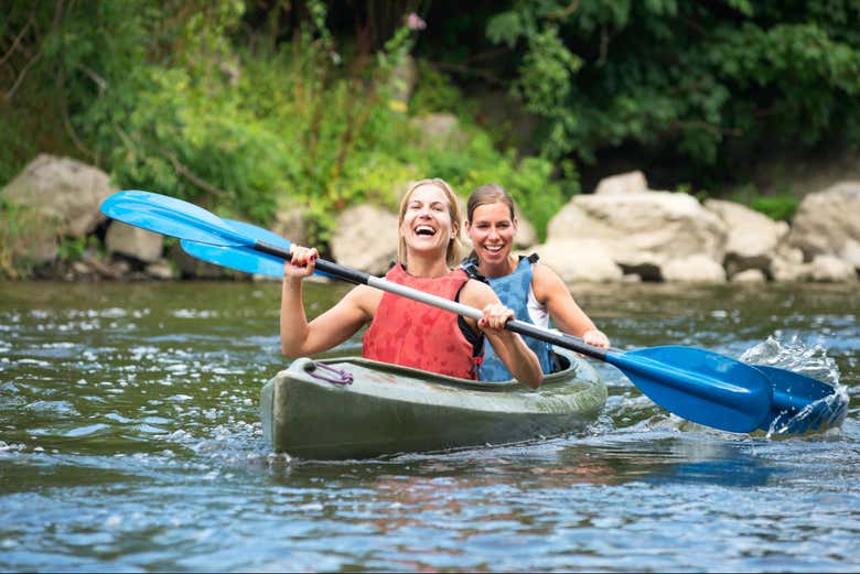 Disfrutando del tour en kayak
