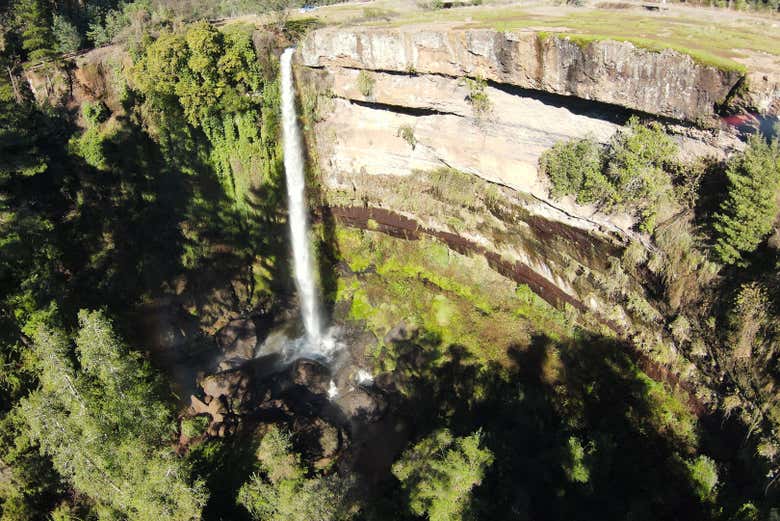 Panorámica del salto del Rehuén